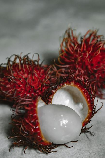 how to eat rambutan