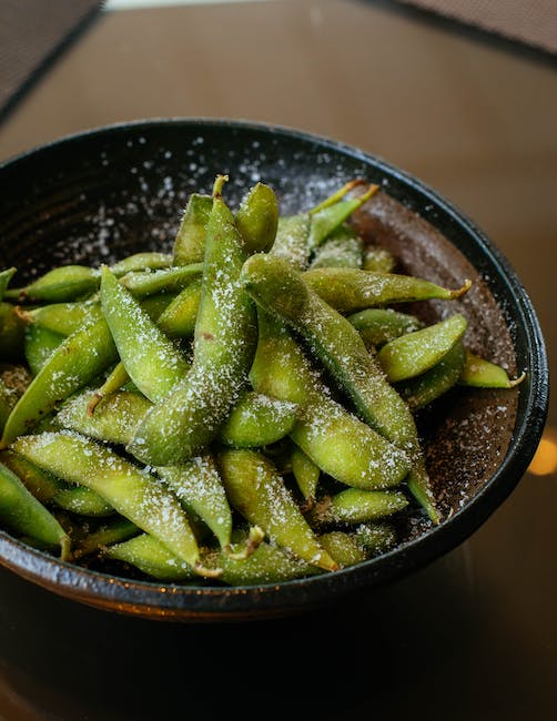 how to eat edamame